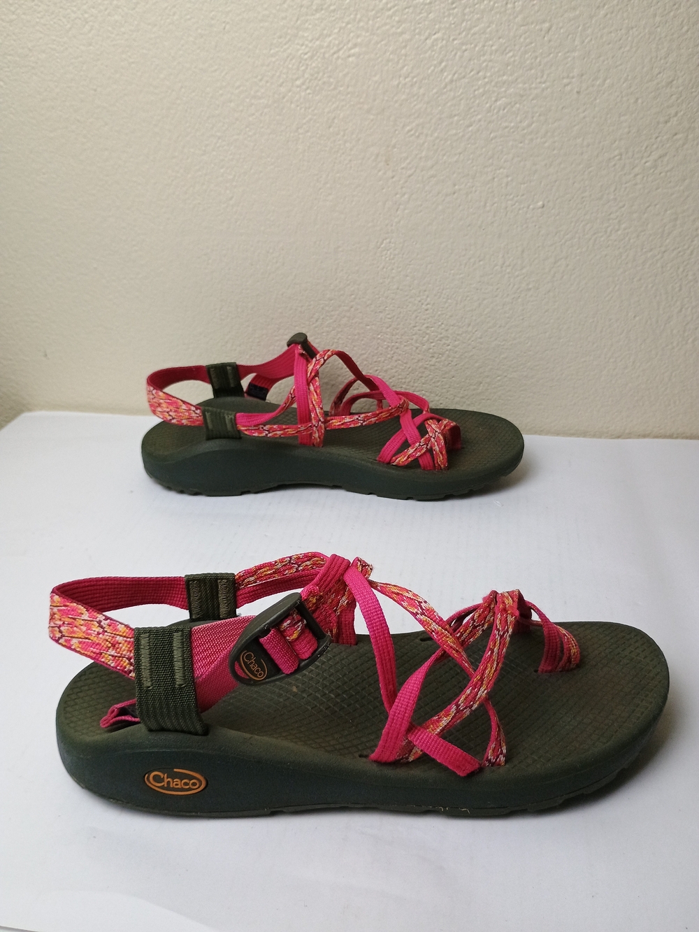 Chaco Women's Z/Cloud Size 11 Sandals in Pink al- Toe Loop Adjustable